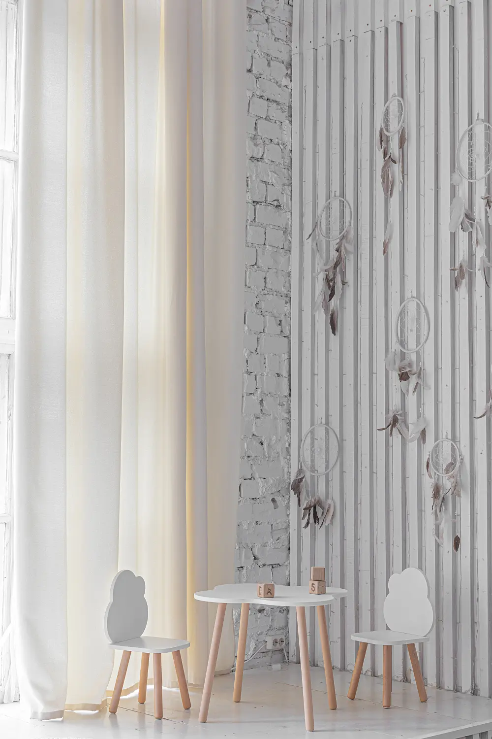 Стол детский "Облако" белый/ дерево(ANT)