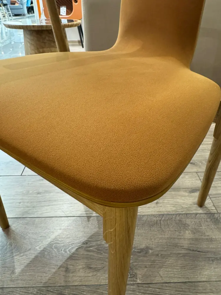 Стул мягкий Рига Д-2 оранжевый велюр-каркас дуб, MASSA | Интернет магазин Масса Мебель