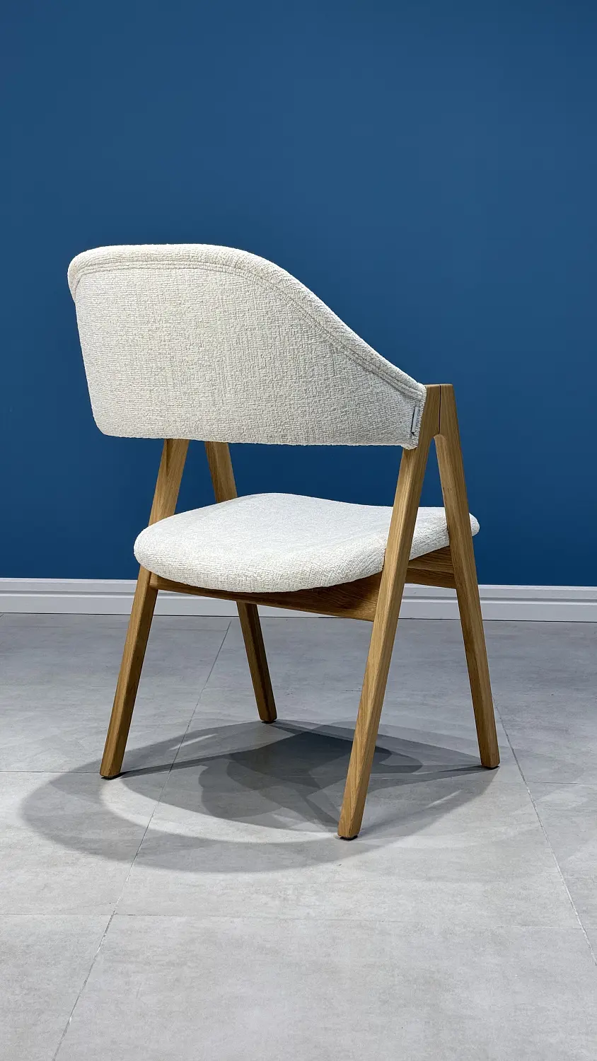 Стул мягкий Белфаст Д-2 белый букле-каркас дуб, MASSA